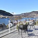 3 Bedroom Amazing In Vakantiehuis *