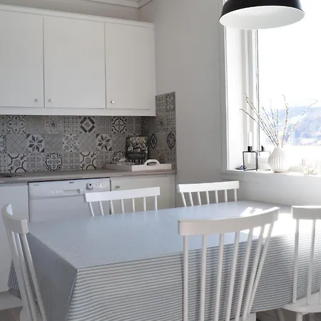 Beautiful In With Kitchen *